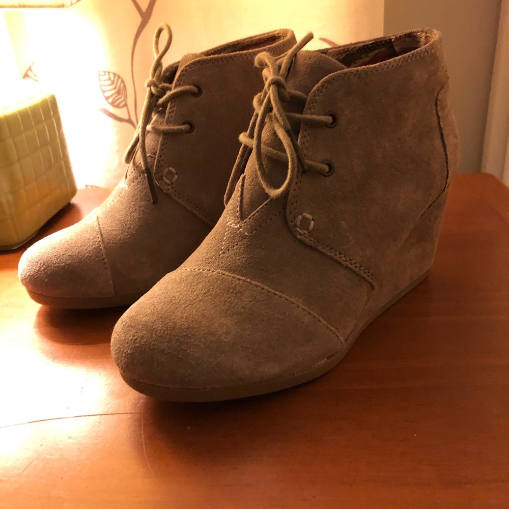 TOMS desert wedge booties
